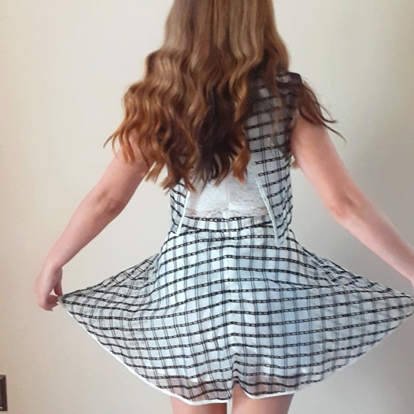 Unique Sindel cocktail dress size xs or 0 - Picture 3 of 5